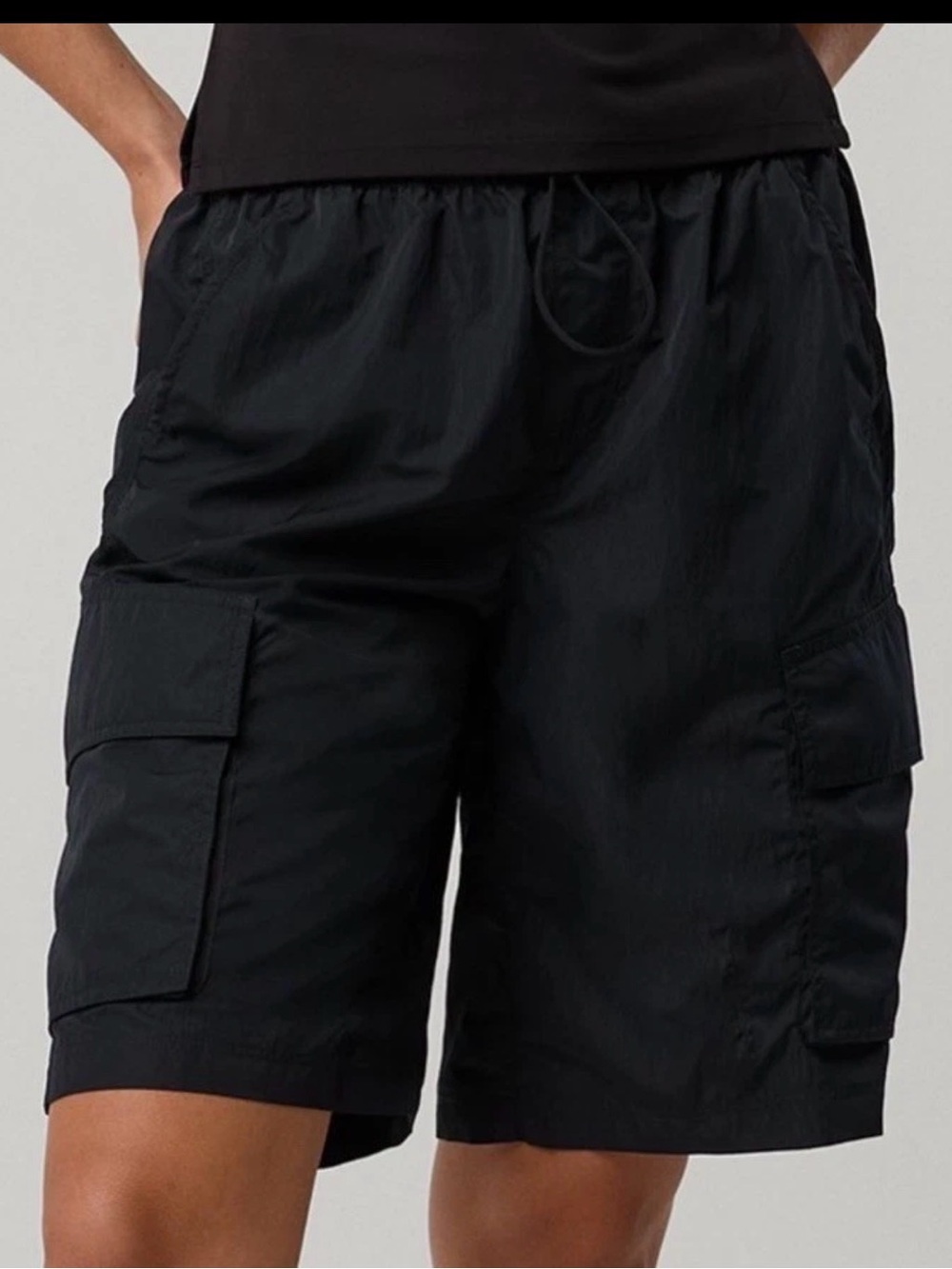 Offline By Aerie Chill Moves Long Cargo Black Short~NWT Women’s Medium